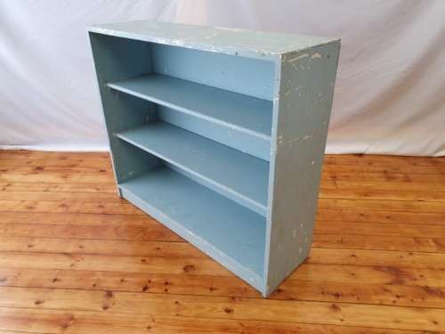 A lovely painted blue bookcase with three shelves. Xmas sale