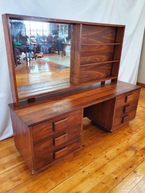 A stylish vintage retro styled dressing table with 6 drawers and large mirror-Xmas sale
