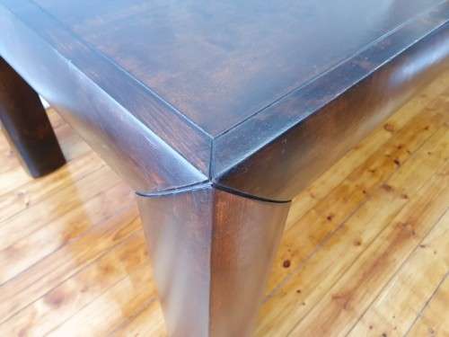 An exquisite LARGE (242cm x 102cm) Coricraft 6-seater dining table. Xmas sale