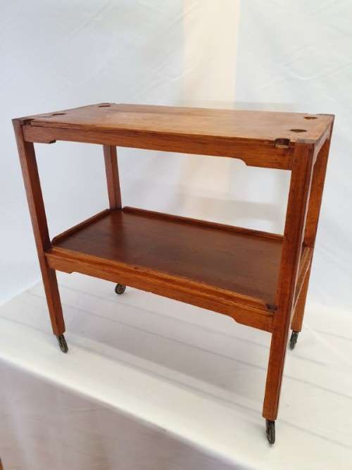 An Oak vintage drinks trolley perfect for all living spaces. Xmas sale!