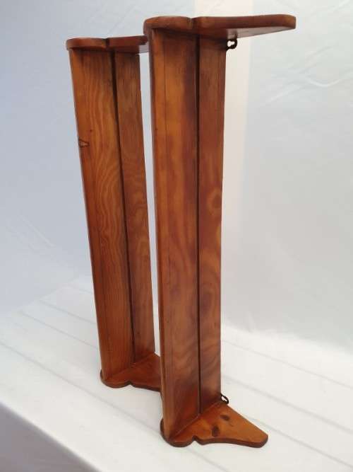 A beautiful wall hanging 2 tier shelf - perfect for displaying smaller items-Xmas Sale