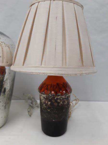 A wonderful set of 2 vintage lamps