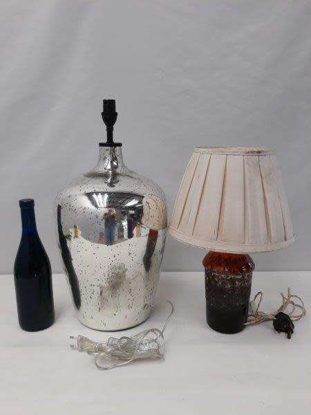A wonderful set of 2 vintage lamps