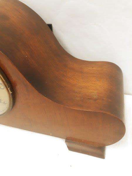 A vintage no name clock for restoration