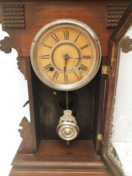 A vintage Ansonia clock for restoration