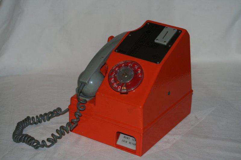 A STUNNING COUNTER "ticky" BOX PHONE - YOU MUST VIEW THE PICS, THIS IS AN AWESOME PHONE!