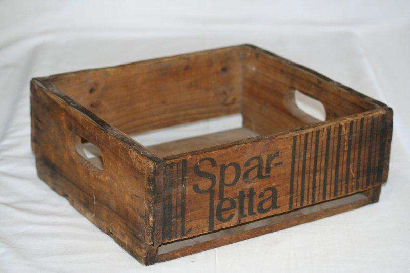 A STUNNING SPARLETTA WOOD CRATE!!! THIS IS ORIGINAL AND SO COOL....(crate 2)