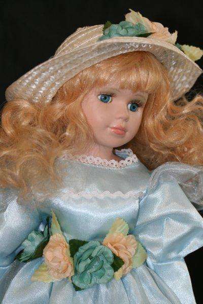 A BEAUTIFUL "BLUE EYED, BLOND" PORCELAIN DOLL!!!