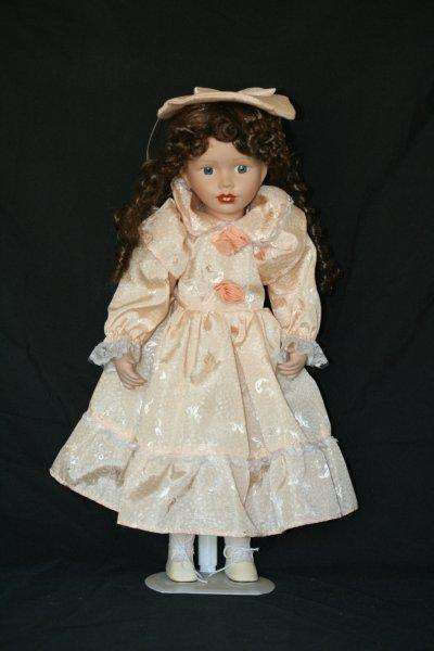 A GORGEOUS BRUNETTE PORCELAIN DOLL!!!