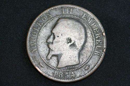 RARE 1854 NAPOLEON FRENCH CENTIME COIN!!! VERY RARE AND COLLECTABLE