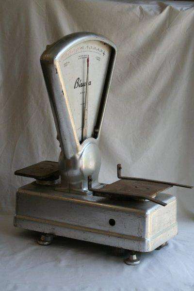 WOW! WOW! WOW! 1941 BIZERBA (GERMAN) GROCERY SCALE!!! VERY LARGE, VERY HEAVY, VERY COOL PIECE...