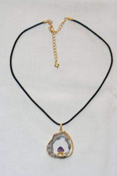 A VERY BEAUTIFUL VINTAGE AMETHYST AND CRYSTAL NECKLACE!!! STUNNING PIECE IN FANTASTIC CONDITION...