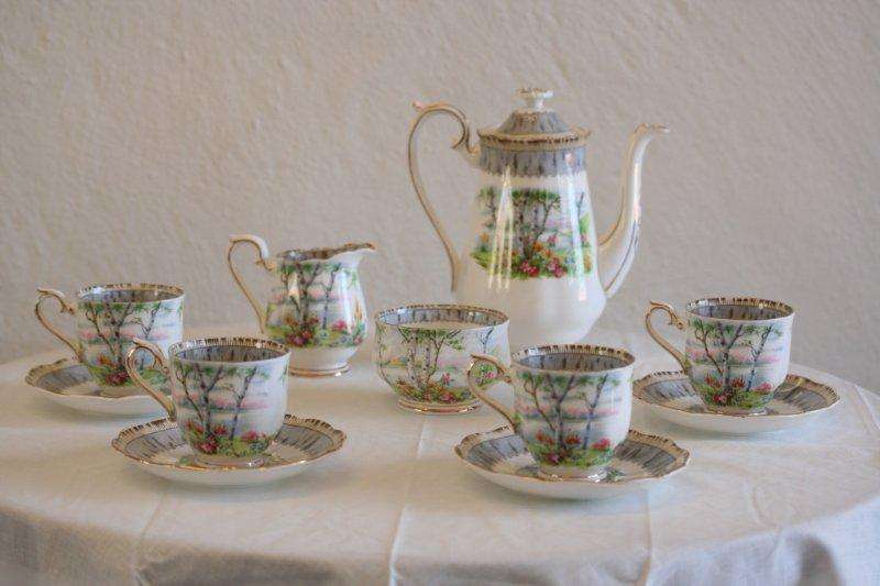 WOW! WOW! WOW! 12pce ROYAL ALBERT 'SILVER BIRCH' BONE CHINA TEA SET!!! VERY BEAUTIFUL CONDITION!
