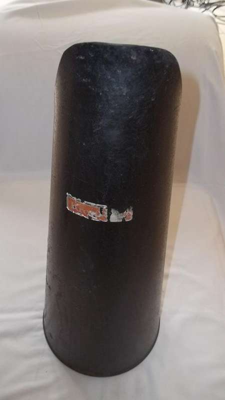 REALLY NICE BLACK COAL SCUTTLE: THIS IS A NICE BIG SCUTTLE