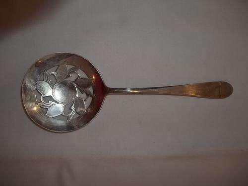 RARE ANTIQUE POST 1898 - "INTERNATIONAL SILVER CO." ROGERS ORIGINAL TOMATO / FRUIT SPOON