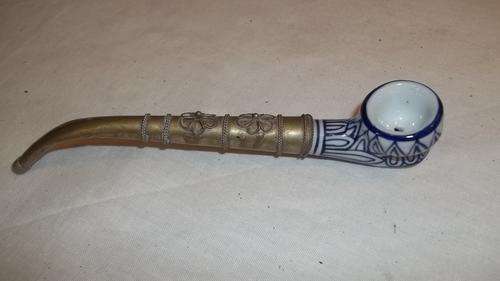 STUNNING BLUE AND WHITE CERAMIC OPIUM PIPE IN PERFECT CONDITION - AN AWESOME COLLECTORS PIECE