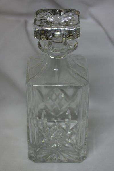 STUNNING GENUINE LEAD CRYSTAL SQUAR DECANTER!!! VERY HEAVY; ABSOLUTELY EXQUISITE PIECE OF CRYSTAL...
