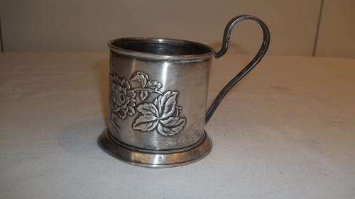 STUNNING VINTAGE SILVER PLATED CUP HOLDER WITH A BEAUTIFUL DESIGN - IDEAL FOR HOT DRINKS