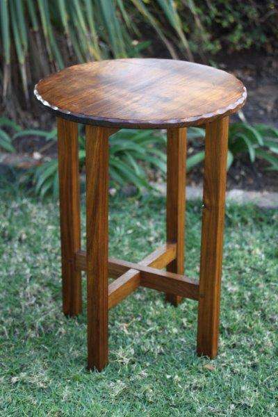 WOW!!! A STUNNING OCCASIONAL DISPLAY / SIDE TABLE!!! THIS IS TOTALLY UNIQUE & VERY BEAUTIFUL!!!