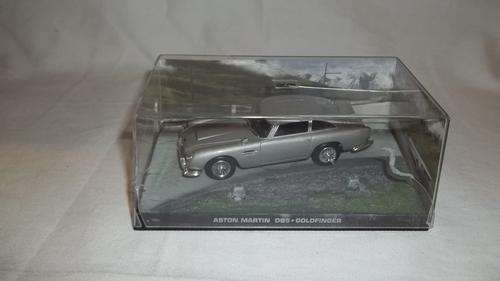 COLLECTABLE JAMES BOND MOVIE CARS - ASTON MARTIN DB5 FROM GOLDFINGER