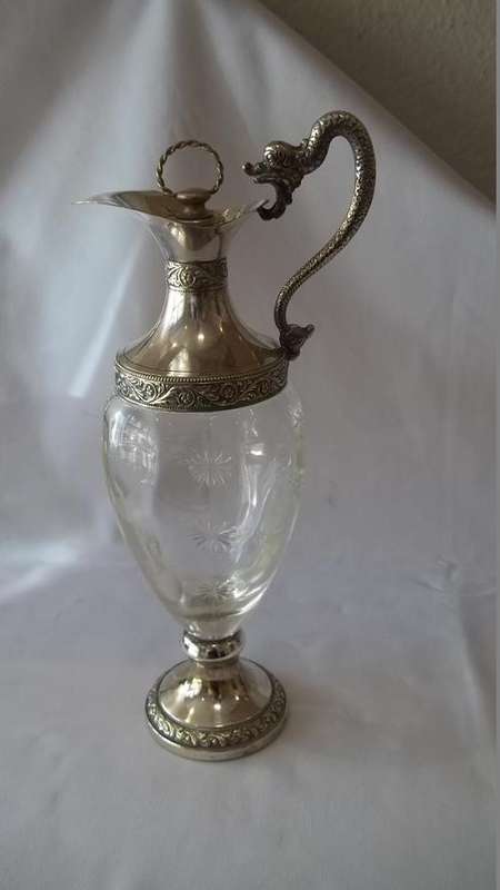 WOW!! A MAGNIFICENT SILVER PLATED AND CRYSTAL ITALIAN MADE LIQUEUR DECANTED WITH A CORK STOPPER