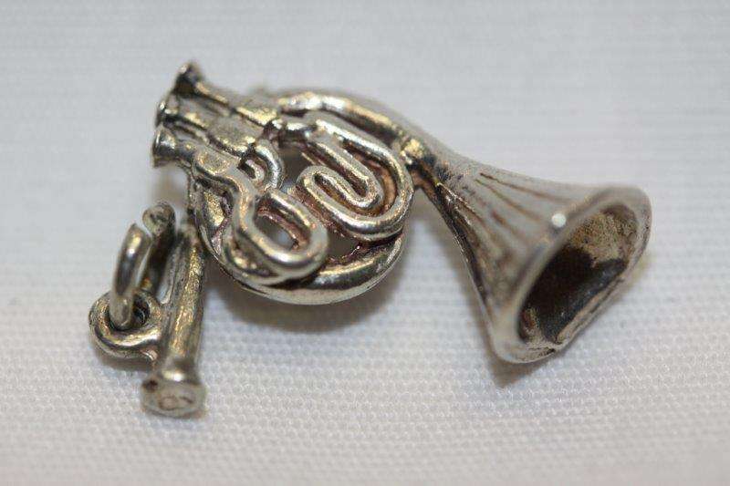 STUNNING STERLING BAROQUE TRUMPET CHARM - A VERY PRETTY CHARM TO ADD TO YOUR COLLECTION