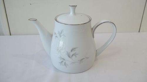 AN AWESOME "NORITAKE OF JAPAN" ROWENA SERIES LARGE PORCELAIN TEAPOT IN MINT CONDITION - STUNNING!!!!