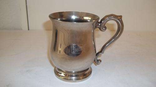 A STUNNING STEEL "VINTAGE STYLE" BEER TANKARD IDEAL FOR EITHER A DISPLAY TANKARD OR FOR DAILY USE