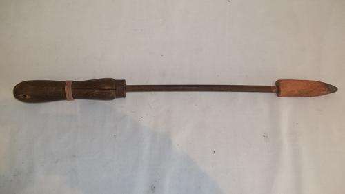 A FANTASTIC VINTAGE COPPER SOLDERING IRON WITH WOODEN HANDLE - QUITE AWESOME!