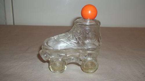 AN AWESOME 1980's AVON COSMETICS "ZANY COLOGNE" COLLECTABLE ROLLER-SKATE SHAPED BOTTLE