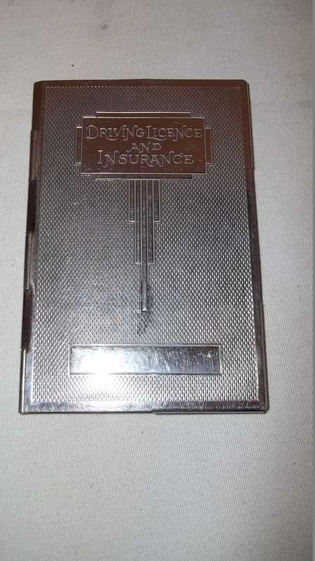 A STUNNING VINTAGE (c1930's) CHROME PLATED ART DECO DRIVERS LICENCE AND INSURANCE CARD HOLDER