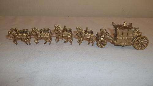 AN AMAZING BRASS CAST EIGHT HORSE DRAWN CARRIAGE WITH LOADS OF DETAILING = QUITE AWESOME