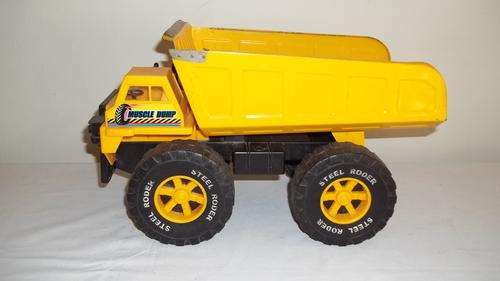 A FANTASTIC "STEEL RODER" "MUSCLE DUMP" TRUCK WITH METAL DUMP BASIN/ TRAILER