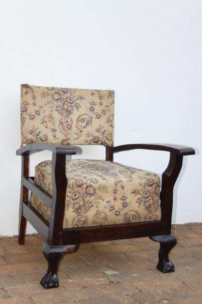 WOW!!! STUNNING VERY UNUSUAL ANTIQUE BALL & CLAW CHAIR!!! DIFFERENT AND VERY COOL!!!