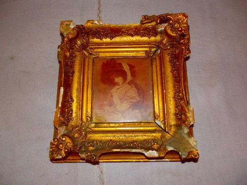 AN AMAZING GOLD ANTIQUE MOULDED FRAME - A RESTORERS DREAM