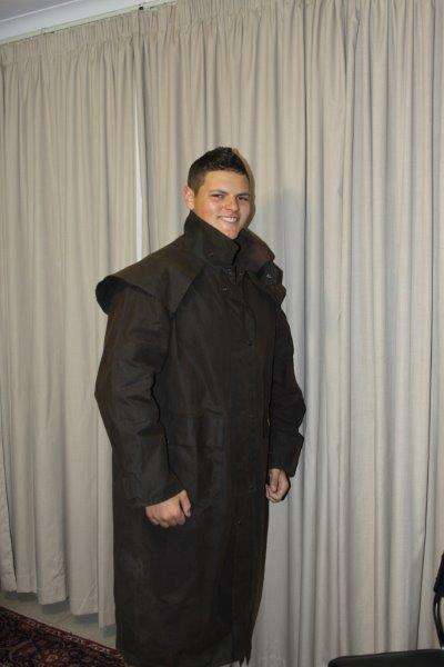 A STUNNING AUTHENTIC WILDERNESS WEAR OIL SKIN JACKET IN EXCELLENT CONDITION - THIS IS AWESOME!!!