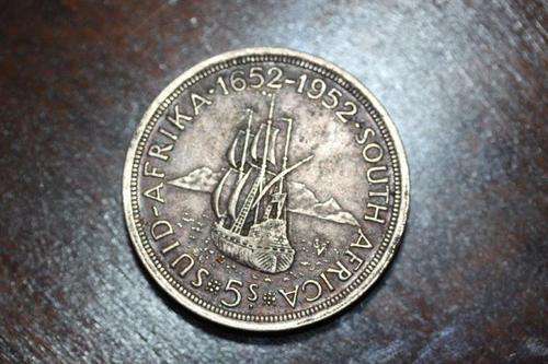 AN AWESOME 1652 - 1952 SA CROWN / 5 SHILLING COIN!!!