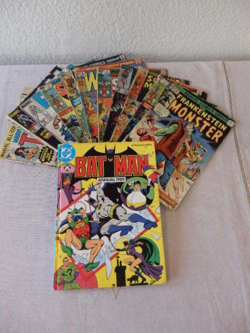**** JOB LOT **** A COLLECTION OF 12 MARVEL COMIC BOOKS WITH A 1989 DC COMICS BAT MAN ANNUAL