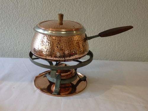 A STUNNING VINTAGE SWISS MADE PERK COPPER FONDUE SET WITH STAND, POT AND BURNER
