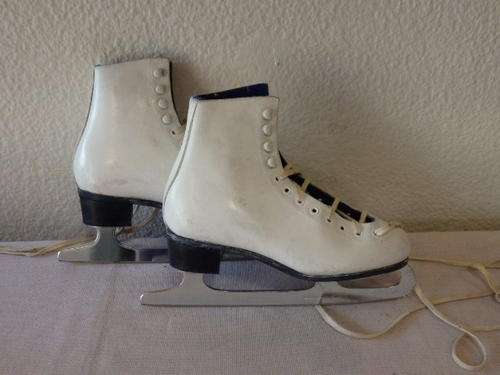 AN AWESOME PAIR OF AUSTRIAN MADE WIFA PRIMA SIZE 4 ICE SKATES WITH SHEFFIELD STEEL BLADES