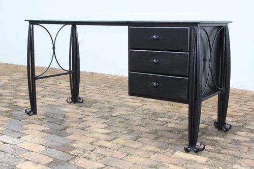 AN AWESOME DRESSER / WRITING DESK c/w 3 DRAWS & GLASS INLAY TOP IN EXCELLENT CONDITION!!! WOW!!!