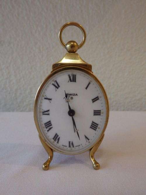 A STUNNING SWISS MADE VINTAGE SWIZA 8 "SHEFFIELD" WIND UP BEDSIDE ALARM CLOCK