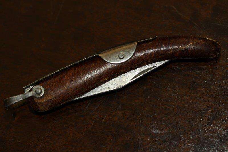A NICE VINTAGE "OKAPI" POCKET KNIFE!!! AWESOME AND IN FAIR CONDITION FOR THE AGE!!!