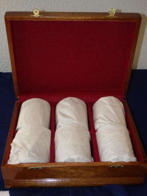 A MAGNIFICENT SET OF SIX HAND CUT DEVON LEAD CRYSTAL WHISKEY GLASSES IN A WOODEN BOX - STILL WRAPPED