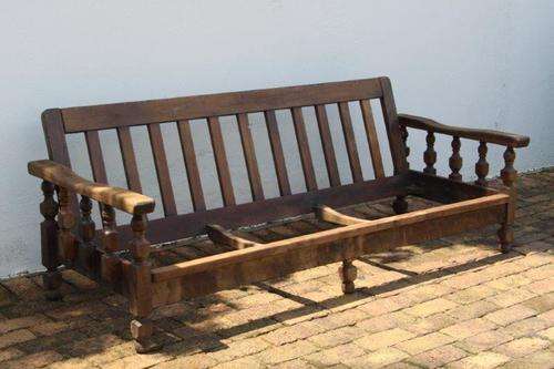 STUNNING, VERY BEAUTIFUL 3-SEATER BENCH  FOR RESTORATION!!! AWESOME FURNITURE!!!