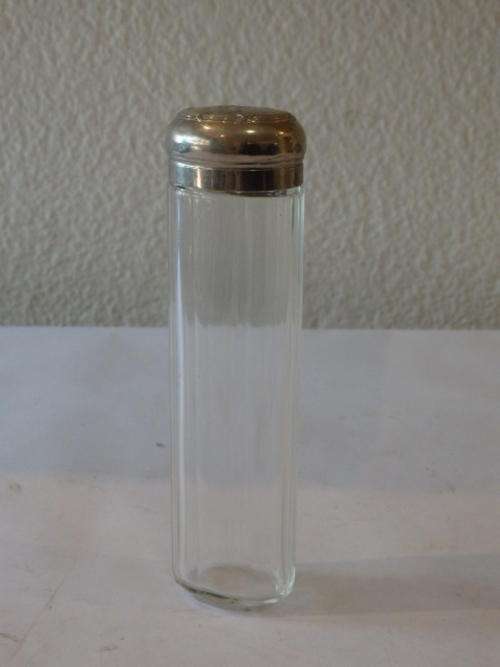 AN EXQUISITE VINTAGE GLASS LADIES "VANITY" BOTTLE WITH SILVER PLATED LID