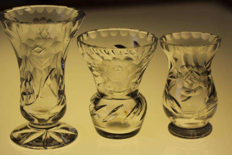 THREE STUNNING DIFFERENT SIZE MATCHING ROSE CUT LEAD CRYSTAL POSY VASES