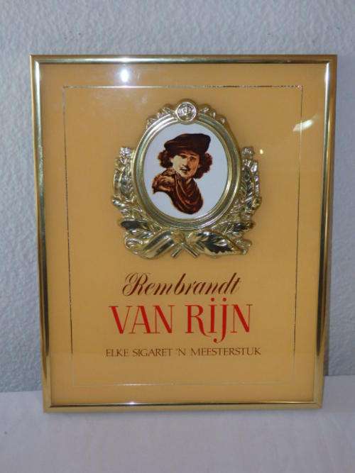 AN AMAZING VINTAGE REMBRANDT VAN RIJN CIGARETTES FRAMED ADVERTISING PLAQUE - A FANTASTIC BAR PIECE