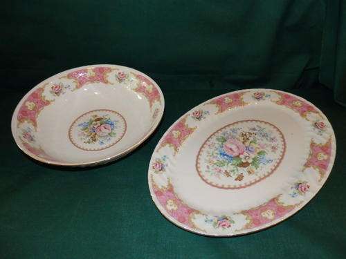 A STUNNING RICHWOOD OF USA PORCELAIN LARGE FOOD PLATTER AND SERVING BOWL WITH A WILD FLOWER PATTERN