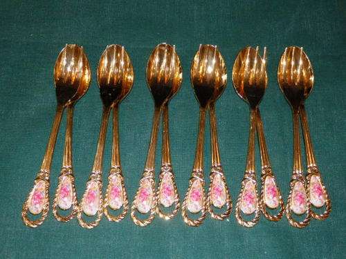 AN AWESOME SET OF 6 OF EACH GOLD PLATED TEASPOONS & CAKE FORKS IN THEIR BOX